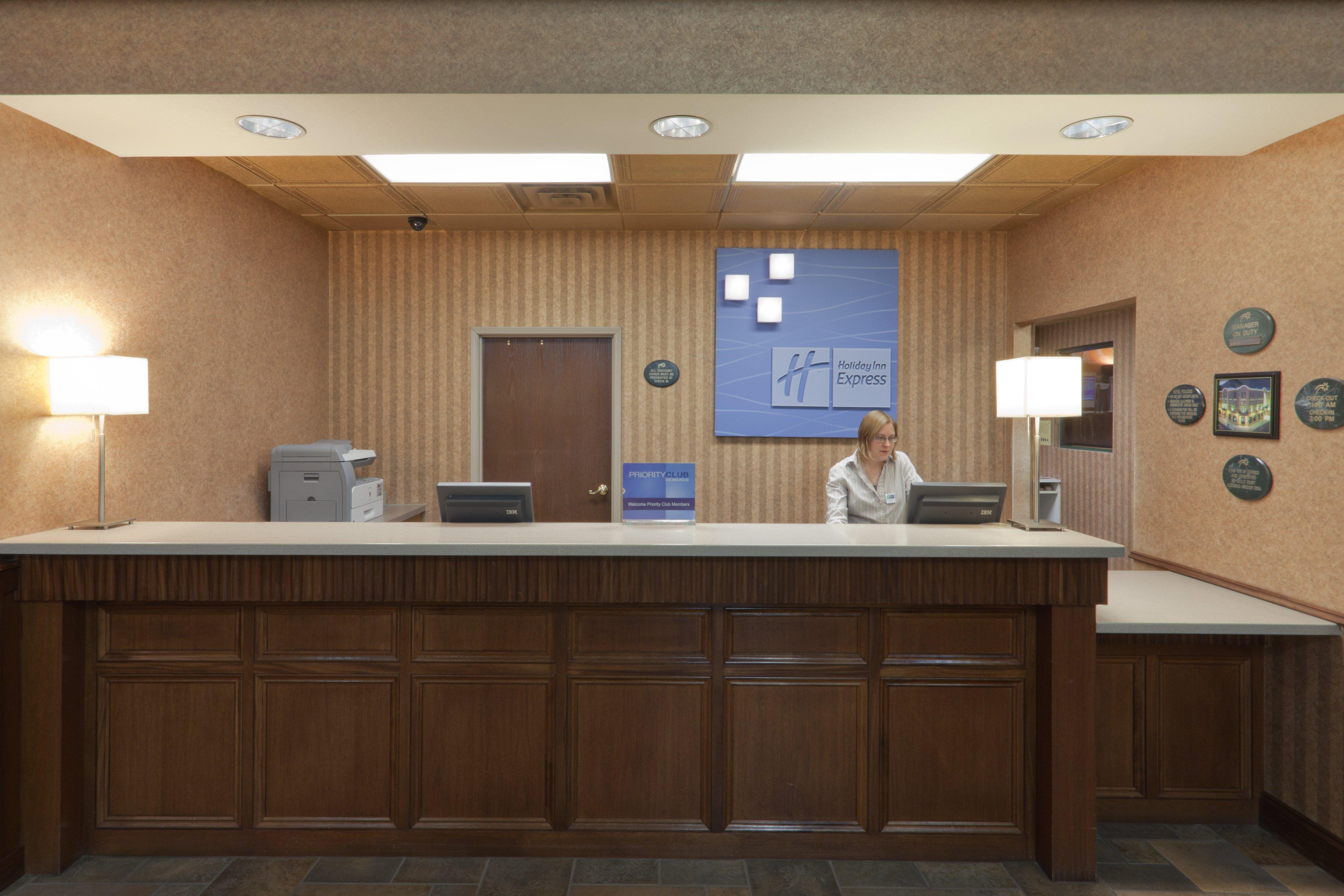 Holiday Inn Express Hotel & Suites Deadwood-Gold Dust Casino, An Ihg Hotel Exterior foto